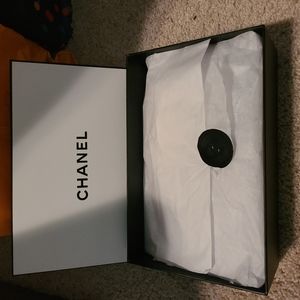 Chanel box